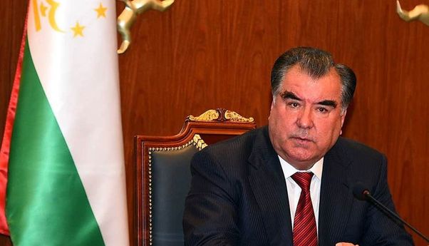 Presiden Tajikistan Menyarankan Para Petani Menunda Puasa Tahun Ini