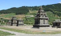Berita Jateng: Diperkirakan Ada Sekitar 400 Candi Hindu di Dataran Tinggi Dieng