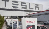 UU Ciptaker Disahkan, Tesla akan Bangun Pabrik di Jawa Tengah