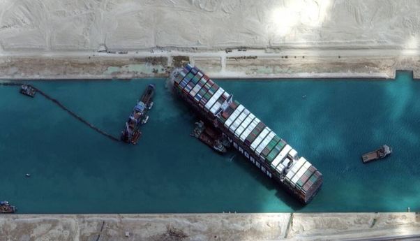 Kapal Halangi Terusan Suez, Mesir Dianggap Sedang Kena Kutukan Firaun