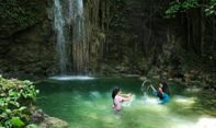 Tembus Hutan Demi Kesejukan Air Terjun Baho Ndra di Simanaere