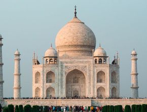 Taj Mahal Raih Predikat Bangunan Paling Menakjubkan di Dunia