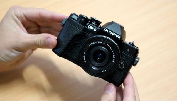 5 Kamera Mirrorless Terbaik 2019