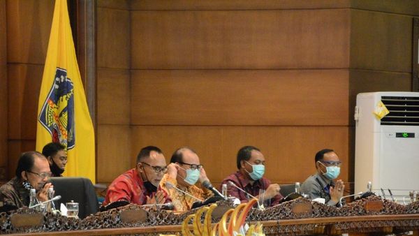PLTU Celukan Bawang Bali dan Cita-cita Gubernur Bali Wayan Koster
