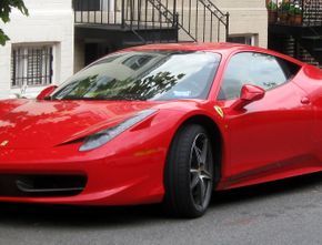 Harga dan Jenis Mobil Ferrari