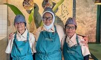 Viral Kedai Kopi ‘Uma Oma’, Semua Pegawainya Lansia Serasa Berkunjung ke Rumah Nenek