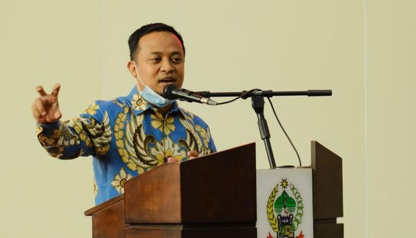 Sosok Andi Sudirman Sulaiman: Gubernur Sulsel yang Minta Pegawai Setop Bekerja Saat Azan Berkumandang