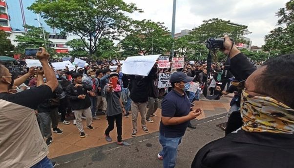 Aksi Unjuk Rasa Penolakan Omnibus Law Berbuah Klaster Demo, 11 Orang Terkonfirmasi Positif Covid-19