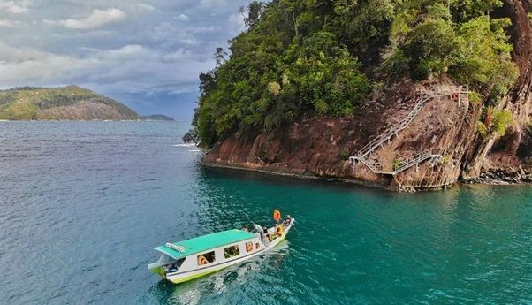 Menelusuri Keeksotisan Wisata Mandeh Pesisir Selatan