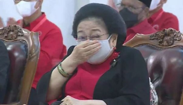 Megawati Cekikikan Tagar Tukang Bakso Trending di Twitter Gara-gara Guyonannya