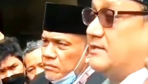 Tiba-tiba Muncul! Edy Mulyadi Ngaku Ditahan karena Dibidik Pihak Tertentu, Sampai Bawa-bawa Omnibuslaw