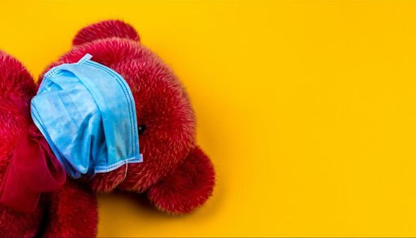 Anak Positif Covid-19, Apakah Harus Tidur Pakai Masker?