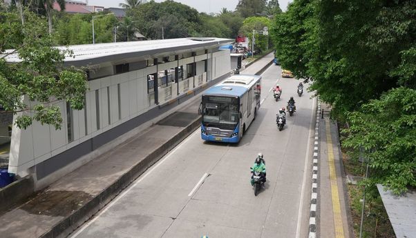 Transjakarta Usulkan Kenaikan Tarif, PKS: Pelayanannya Masih Kurang Banget