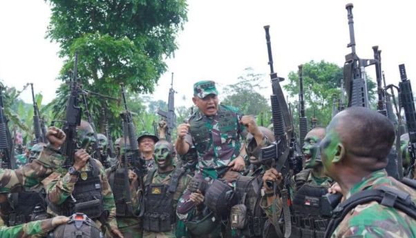 Cek Langsung Kesiapan Prajurit TNI yang Akan Berangkat ke Papua, Ini Pesan KSAD Dudung Abdurrachman