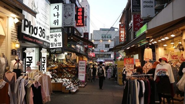 Rekomendasi Tempat Belanja Di Korea Tanpa Takut Kantong Jebol