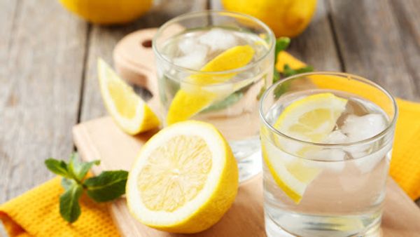 Rutin Minum Air Lemon Dapat Turunkan Berat Badan, Ini Penjelasannya!