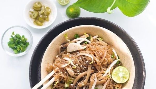 Akhir Pekan Tiba, Yuk Bikin Mie Shirataki Goreng