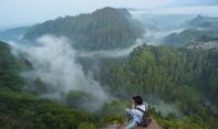 Harga Tiket Tebing Keraton Dago yang Tawarkan Kesegaran Hutan Pinus dan Sunrise Eksotis