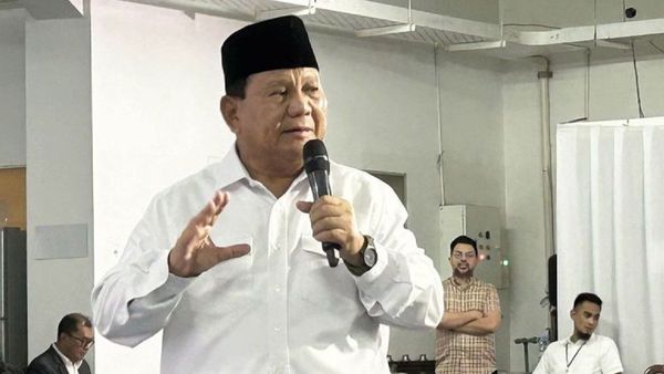 Prabowo Ingatkan Jangan Ada Kecurangan di Dapur MBG: Minyak Goreng Dipakai Sampai Hitam