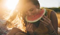 Ternyata Badan Kita Bisa Gemuk Jika Konsumsi Buah-buahan di Malam Hari