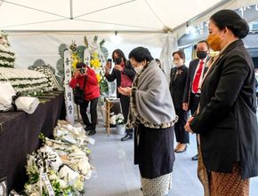 Megawati dan Puan Kunjungi Memorial korban Tragedi Itaewon di Korea, Netizen: Kanjuruhan Mana?