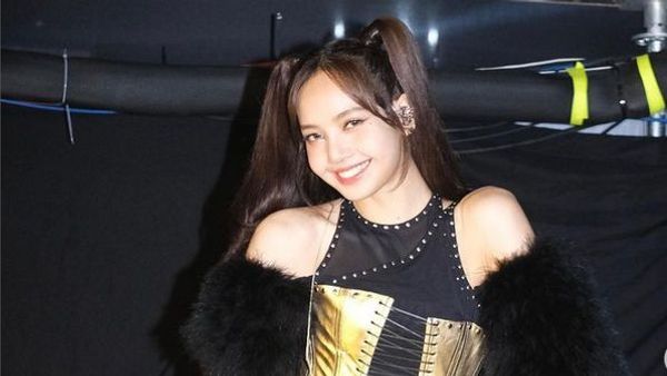 Heboh Lisa BLACKPINK Diduga Tolak Perbaharui Kontrak dengan YG Entertainment, Ada Tawaran Lain?