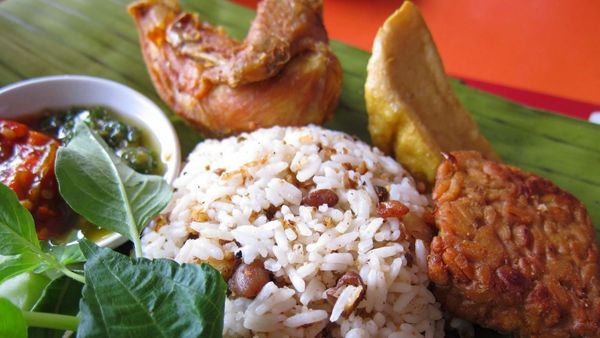 Berbagai Pilihan Makanan Khas Tasik Yang Sayang Untuk Dilewatkan