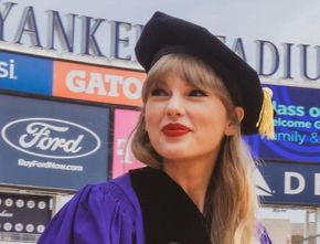 Keren! Taylor Swift Dapat Gelar Doktor Seni Rupa dari New York University: Aku Tak Pernah Miliki Pengalaman Berkuliah