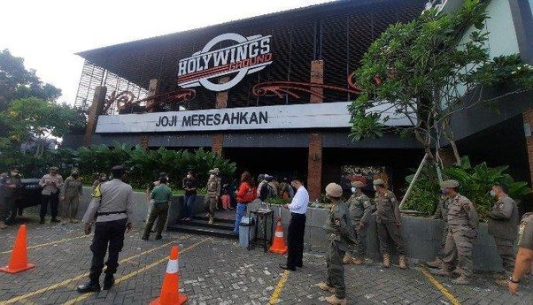 Guyonan Ala Bupati Tangerang: Holywings Indonesia Boleh Buka Kembali Kalau Jadi Usaha Ayam Geprek