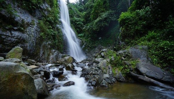 Harga Tiket Curug Cigentis Karawang dan Kisah Asal-Usulnya