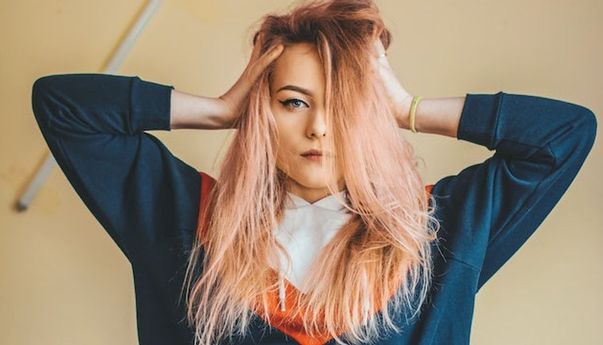 Segarkan Penampilanmu dengan Warna Rambut Pastel