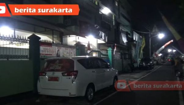 Mobil Dinas Gibran Punya Taji, SMK 2 Batik Solo 'Nyerah' dan Batalkan Belajar Tatap Muka
