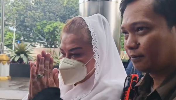 Mbak Ita dan Suami Akhirnya Penuhi Panggilan KPK: Mohon Doanya