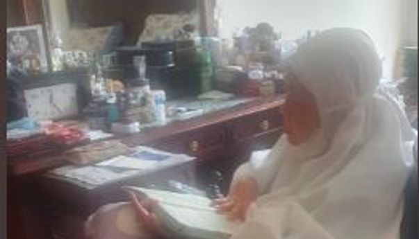 Putri Gus Dur: Ibu Sinta Nuriyah Sehat dan Segar, Baca Alquran Seperti Biasa
