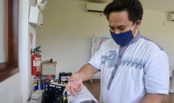 Yang Sedih Gak Bisa Mudik, Coba Simak Dulu Kisah Nurul dan Wahyu di Klungkung