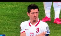 Robert Lewandowski Tunjukkan Gerakan Terpuji Saat Pemain Inggris Diejek Fan Polandia