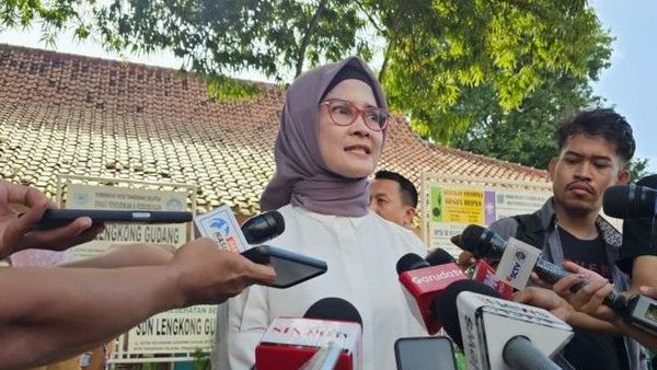 Viral Siswa Diminta Biaya Tambahan Wadah Makan MBG, Istana: Tidak Boleh Ada Pungutan!