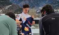 Dapat Kejutan dari Repsol Honda, Pol Espargaro Hampir Nangis