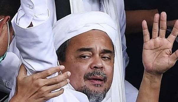 Benarkah Tangan Rizieq Shihab Lebam dan Dipelintir Petugas?