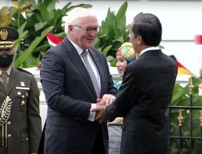 21 Dentuman Meriam Sambut Kedatangan Presiden Jerman di Istana Bogor