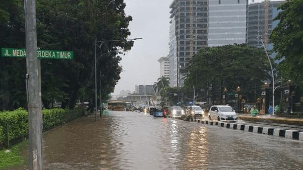 Berita Hari ini: Banjir Jakarta Tenggelamkan Pemukiman Cipinang Melayu, Ini Sejumlah Titik yang Digenangi Air