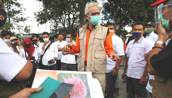 Berita Jateng: Ganjar Pranowo Akan Mengadakan  Simulasi Evakuasi Terkait Aktivitas Gunung Merapi