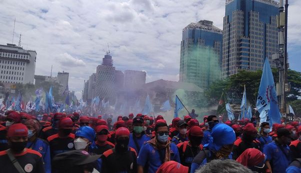 Ribuan Buruh Bakal Turun ke Jalan Demo Tolak Perppu Ciptaker Jokowi