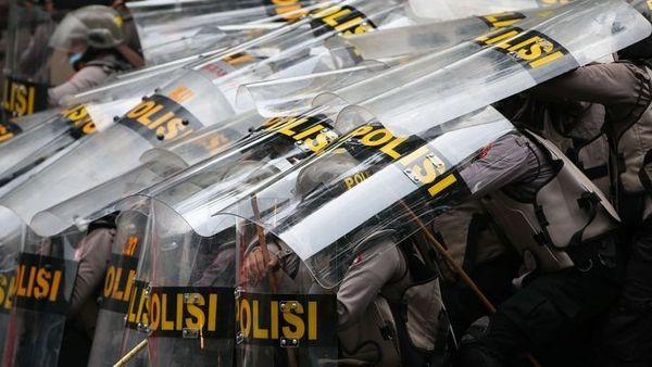 Berita Terkini: 10.587 TNI-Polri Kawal Unjuk Rasa Tolak UU Cipta Kerja di Jakarta Hari Ini