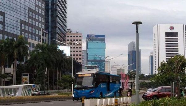 Spesial HUT DKI Besok, Naik Transjakarta-MRT-LRT Hanya Rp1