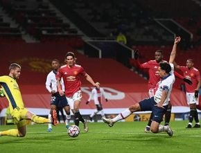 Manchester United vs PSG 1-3, Old Trafford jadi Neraka bagi Setan Merah