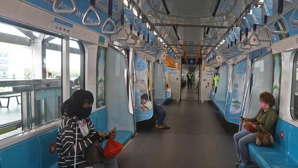Dibanding Moda Transportasi Lain, MRT Mengalami Penurunan Jumlah Penumpang Tertinggi