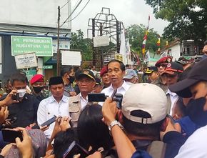 Jokowi Kembali Lagi ke Cianjur, Tinjau Proses Evakuasi Korban dan Distribusi Logistik