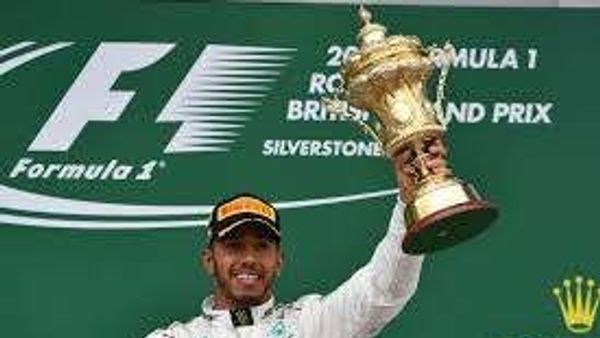 Wow Keren! Lewis Hamilton Ingin Dirikan Museum untuk Koleksi Trofinya
