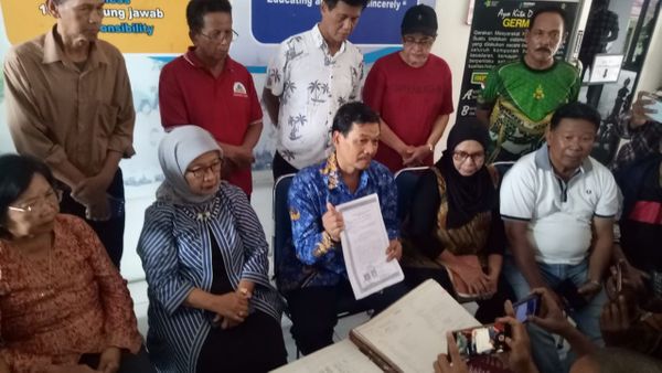 Soal Keabsahan Ijazah, Teman dan Guru SMA Jokowi Berikan Klarifikasi: Jokowi Murid Pintar Selalu Juara Umum